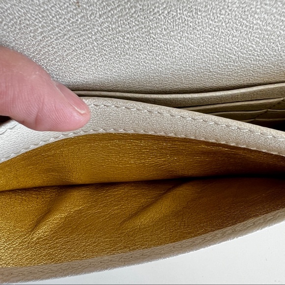 CHARLOTTE OLYMPIA
Feline metallic printed textured-leather clutch - Picture 10 of 12